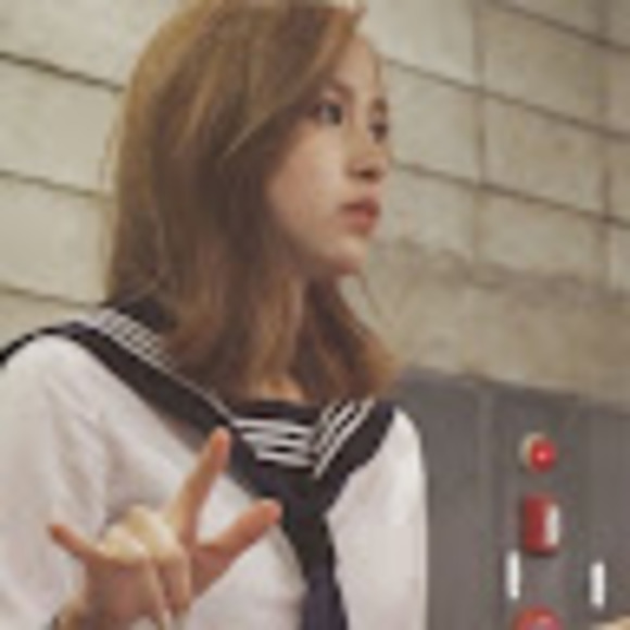 Meet your Posher, Valerie - Picture 1 of 1